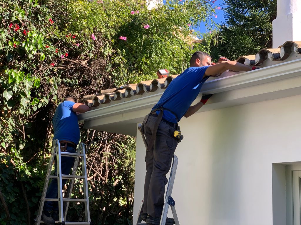 new guttering being fitted